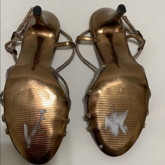 Adrianna Papell gold/bronze 3” heels, never worn - Picture 5 of 8